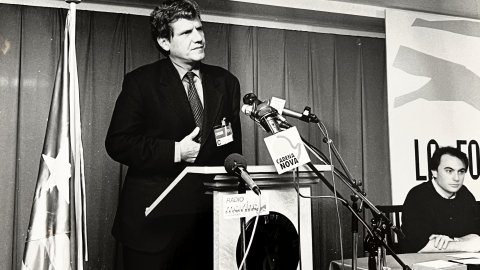 El conseller Josep Maria Cullell en el congrés de la Joventut Nacionalista de Catalunya (JNC) el 1991. Calella. Foto: Saül Gordillo (El Punt)
