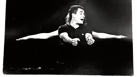 Actuació de l'actor Pepe Rubianes (1947-2009) a la Mostra de Teatre i Música al Carrer. Pineda de Mar. 1992. Foto: Saül Gordillo (El Punt)