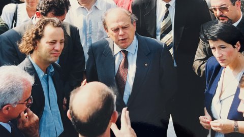 Inauguració de la planta de transferència de la brossa de Malgrat de Mar, amb el president de la Generalitat, Jordi Pujol, i els alcaldes de Malgrat de Mar, Conxita Campoy, i de Palafolls, Valentí Agustí, ambdós del PSC. Revista Repòrter de l'Alt Maresme. Anys 90. Foto: Saül Gordillo (Repòrter)