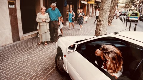 El president del PSC i cap de l'oposició al Parlament, Pasqual Maragall, visita Caldes d'Estrac i Premià de Mar acompanyat dels alcaldes Joan Rangel i Maria Jesús Fanego, i del diputat Josep Clofent. Caldes d'Estrac. Foto: Saül Gordillo (Repòrter)