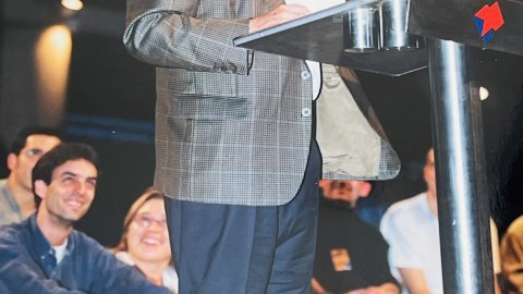 Onzè congrés de la Joventut Nacionalista de Catalunya (JNC) amb l'elecció d'Albert Batalla com a màxim dirigent, amb les intervencions de Jordi Pujol i Artur Mas, al poliesportiu de Santa Susanna. 20, 21 i 22 d'octubre de 2000. Foto: Saül Gordillo (Repòrter)