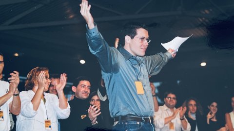 Onzè congrés de la Joventut Nacionalista de Catalunya (JNC) amb l'elecció d'Albert Batalla com a màxim dirigent, amb les intervencions de Jordi Pujol i Artur Mas, al poliesportiu de Santa Susanna. 20, 21 i 22 d'octubre de 2000. Foto: Saül Gordillo (Repòrter)