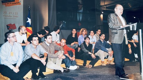 Onzè congrés de la Joventut Nacionalista de Catalunya (JNC) amb l'elecció d'Albert Batalla com a màxim dirigent, amb les intervencions de Jordi Pujol i Artur Mas, al poliesportiu de Santa Susanna. 20, 21 i 22 d'octubre de 2000. Foto: Saül Gordillo (Repòrter)