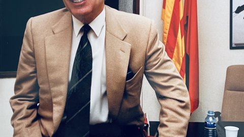 L'exministre socialista Josep Borrell, aspirant a candidat del PSOE a les eleccions generals. Mataró. Arenys de Mar. Novembre de 1997. Foto: Saül Gordillo (Repòrter)