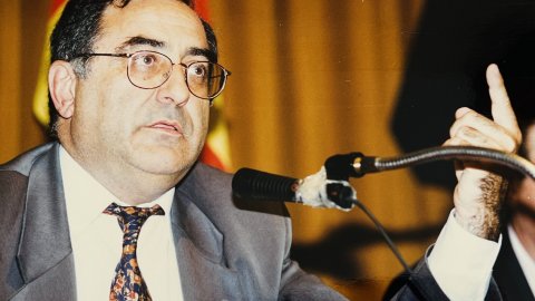 Joaquim Nadal, cap de l'oposició al Parlament de Catalunya i exalcalde de Girona, a l'acte del PSC de Calella, al Casal l'Amistat. 13 d'octubre de 1996. Foto: Saül Gordillo (Repòrter)