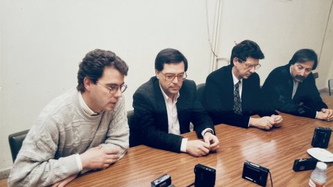 Esteve Terradas, Joan Rangel, Josep Maria Sala i Josep Clofent, a la seu del PSC del Maresme. Mataró. Foto: Saül Gordillo (Repòrter)