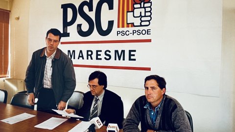 Joan Rangel, Esteve Terradas i Josep Jo, a la seu del PSC del Maresme. Mataró. Foto: Saül Gordillo (Repòrter)