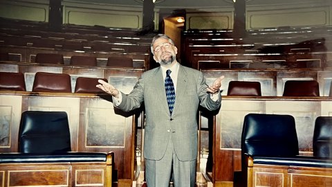 Sessió al Congrés dels Diputats. Josep Sànchez Llibre, diputat i portaveu adjunt de CiU al Congrés. Madrid. Octubre de 1996. Foto: Saül Gordillo (El Punt)