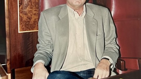 Sessió al Congrés dels Diputats. Francesc Frutos, diputat d'Izquierda Unida al Congrés. Madrid. Octubre de 1996. Foto: Saül Gordillo (El Punt) 