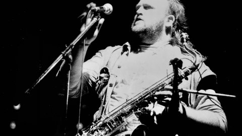 Concert d'Umpah-pah, amb Adrià Puntí, i Sangtraït, amb Quim Mandado, Papa Juls i Martín Rodríguez, al camp de futbol de Malgrat de Mar. Estiu de 1992. Foto: Saül Gordillo (El Punt / Repòrter)
