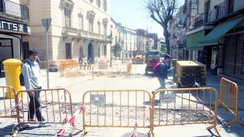 Obres a la Riera de Mataró. 6 de maig de 1996. Foto: Saül Gordillo (El Punt)