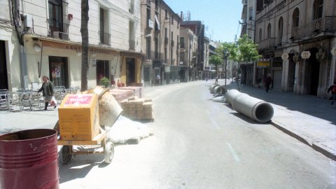 Obres a la Riera de Mataró. 6 de maig de 1996. Foto: Saül Gordillo (El Punt)