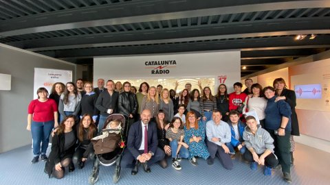 El director de Catalunya Ràdio, Saül Gordillo, inaugura el nou estudi de Catalunya Ràdio al Museu de la Ciència i de la Tècnica de Catalunya mNACTEC, amb la directora general del Patrimoni Cultural, Elsa Ibar, el regidor d'Economia Social i Innovació, Universitats, Turisme i Projectes Audiovisuals, Josep Forn, i el director del museu, Jaume Perarnau. Programa especial de L'apocalipsi del matí de Catalunya Ràdio per estrenar l'estudi 17. Terrassa. 11 de febrer de 2020