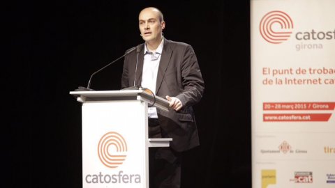 Inauguració de la Catosfera 2015 a La Mercè de Girona amb Imma Tubella (UOC), Pep Salazar (Mobile World Center), Albert Castellón (Moritz i Parlem) i Saül Gordillo (El Periódico de Catalunya). 20 de març de 2015