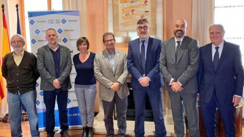 Reunió de la comissió delegada de la Fundació .cat amb el rector de la Universitat de les Illes Balears, Llorenç Huguet. 29 d'octubre de 2018