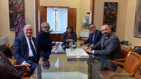 Reunió de la comissió delegada de la Fundació .cat amb la vicepresidenta del Govern Balear, Bel Busquets. 29 d'octubre de 2018
