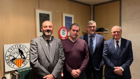 Reunió de la comissió delegada de la Fundació .cat amb el president de l'Obra Cultural Balear, Josep de Luis. 29 d'octubre de 2018