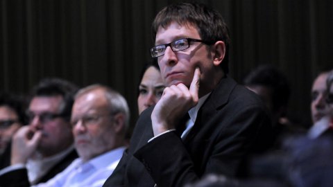 Carles Mundó, president de l'Agència Catalana de Notícies, a l'acte de la taula rodona 'Oberts al món: Les prioritats per internacionalitzar Catalunya' organitzada per l'ACN per presentar el portal de notícies en anglès Catalan News Agency (CNA). Hi participen Jordi Pujol, Ferran Soriano, Benedetta Tagliabue, Jordi Camí i Jordi Galí. Auditori del MACBA. Barcelona. 25 de gener del 2011. 