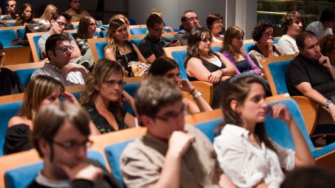 Manual d'acollida de l'Agència Catalana de Notícies (ACN). Presentació a la trobada de treballadors de l'ACN al Museu d'Història de Catalunya. 18 de setembre de 2009. Foto: Mikel Laburu