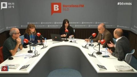Tertúlia del programa BTV+, que s'emet per BTV i Barcelona FM, amb la penalista Olga Arderiu i els periodistes Andreu Farràs, Sergi Dòria i Saül Gordillo, moderats per Olga Valencia. 15 d'octubre del 2015. 