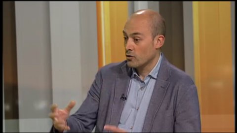 Tertúlia del 2324, el programa que presenta Agustí Esteve al 324, amb Bernat Dedeu, Marta Lasalas i Saül Gordillo, després de l'entrevista a Lluís Corominas (CiU). 20 de maig de 2015