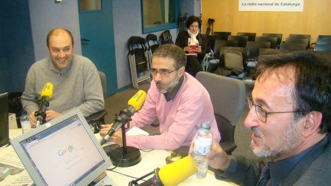L'oracle de Catalunya Ràdio de Xavier Graset, amb Felip Puig, Enric Canals, Bernat Gasulla i Saül Gordillo. Al fons, també apareix Joana Vallès, cap de premsa de Felip Puig. Barcelona. 29 de gener de 2015