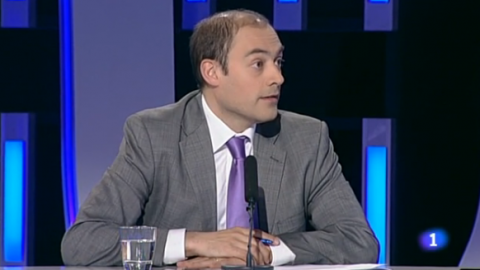 El Debat de la 1 de Televisió Espanyola (TVE) a Catalunya, amb el cap de l'oposició i president del grup parlamentari del PSC al Parlament de Catalunya, Joaquim Nadal. Sant Cugat del Vallès. 3 de maig de 2012