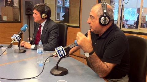 País en xarxa a COM Ràdio, amb Saül Gordillo i Quique Azcona. Juliol-Agost 2011. Lluís Recoder i Joaquim Nadal. Foto: Saül Gordillo