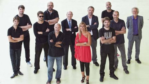 Equip i col·laboradors del programa Directe 4.0 de Ràdio 4 (RNE), dirigit i presentat per Xantal Llavina. D'esquerra a dreta: Enric Cambray, Bernat Dedéu, Bruno Sokolowicz, Albert Riba, Sergi Mas, Jaume Llopis, Xantal Llavina, Lluís Amiguet, Quim Masferrer, Òscar Moré, Saül Gordillo i Albert Rami. Barcelona. Setembre de 2012. Foto: RTVE