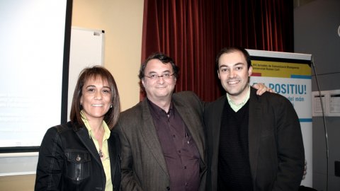 Taula rodona sobre el català a Internet a les Jornades de Comunicació Blanquerna, a la Facultat Blanquerna de la Universitat Ramon Llull, amb Ester Franquesa, Vicent Partal i Saül Gordillo, moderada per Aleix Marcó. 15 d'abril de 2008 Foto: Guillermo Villena 