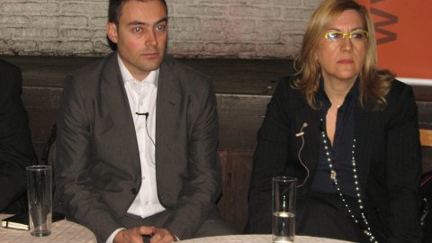 Acte de Noves tecnologies i país, organitzat per Òmnium Cultural del Gironès, amb Trina Milán, José Antonio Donaire , Joan Torrent i Saül Gordillo. Sala Platea de Girona. 11 de desembre de 2008. Foto: Lourdes Casademont (ACN)