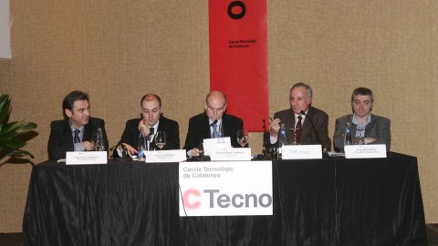 Acte sobre noves tecnologies i mitjans de comunicació al Cercle Tecnològic de Catalunya (CTecno), amb Joan Majó, expresident de la Corporació Catalana de Mitjans Audiovisuals; Antoni Esteve, president del Grup Lavinia; Carles Flamerich, president del CTecno; Saül Gordillo, director de l'ACN; i moderat pel periodista Josep Maria Torrent. Barcelona. 29 de gener de 2009. Foto: Jordi Pareto (CTecno)