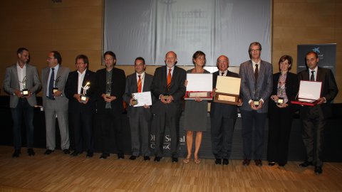 El Col·legi Oficial d'Enginyers Tècnics de Telecomunicació de Catalunya (COETTC) ha distingit l'Agència Catalana de Notícies (ACN) amb motiu del desè aniversari en els Premis Excel·lència a les Telecomunicacions a Catalunya. Durant l’acte, en el marc de la 8a Diada de les Telecomunicacions a Catalunya, el president del Parlament Ernest Benach ha entregat la distinció a Saül Gordillo, director de l'ACN. 29 de setembre de 2009