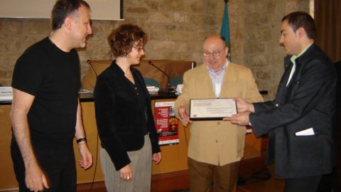 Segona Convenció Catalana de la Premsa Comarcal i Local, a la sala noble del Castell de Santa Coloma de Queralt, organitzada per l'Associació Catalana de la Premsa Comarcal conjuntament amb la revista La Segarra. 28 d'abril de 2007. Foto: Salvador Miret (ACN)
