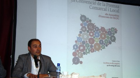 Intervenció del director de l'Agència Catalana de Notícies (ACN), Saül Gordillo, en la 5a Convenció de la Premsa Comarcal, celebrada a Les Borges Blanques. 29 de maig de 2010. Foto: Eduard García (ACN)