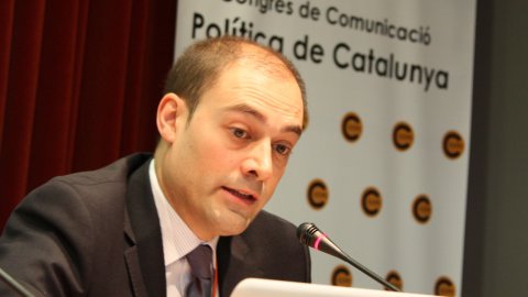 Intervenció en el Congrés de Comunicació Política de Catalunya (CCPC), amb el politòleg Xavier Peytibí i moderats pel periodista Ferran Casas. Pros i contres del 2.0: posicionament digital. Internet com a espai de comunicació, agitació i relació social, de Saül Gordillo. Facultat de Comunicació Blanquerna. Barcelona. 28 de gener de 2011. Foto: Jordi Pueyo (ACN)  