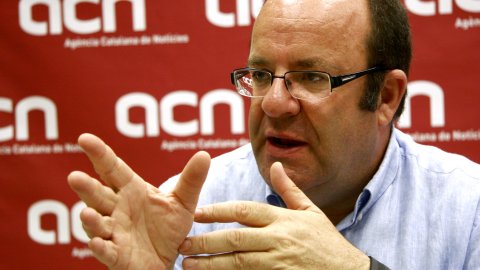 El diputat Rafael Luna, secretari general del PP a Catalunya, a l'Agència Catalana de Notícies (ACN). 27 de juny de 2008. Foto: Albert Salamé