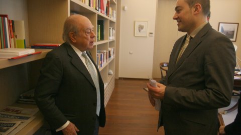 Entrevista de l'Agència Catalana de Notícies (ACN) amb el President Jordi Pujol, amb el director de l'ACN, Saül Gordillo, al despatx d'expresident del passeig de Gràcia de Barcelona. 17 de desembre de 2008. Foto: Albert Salamé (ACN)