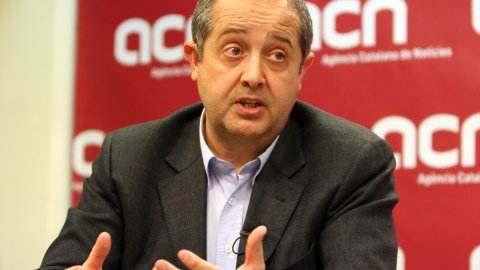 El secretari general adjunt de Convergència i diputat al Parlament de Catalunya, Felip Puig, en una entrevista a l'Agència Catalana de Notícies. 17 de febrer de 2009. Foto: Albert Salamé (ACN)