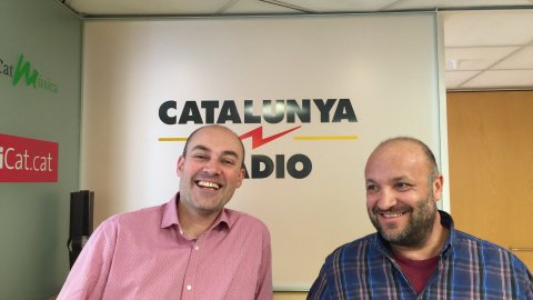 Els directors de Catalunya Ràdio, Saül Gordillo, i de Ràdio Arrels, Albert Noguer, es reuneixen a Catalunya Ràdio per establir un acord de col·laboració entre les dues emissores. 16 de març de 2016