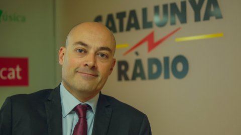 Entrevista del director de Catalunya Ràdio, Saül Gordillo, amb Joan Salicrú per als mitjans de l'AMIC. Barcelona. 19 d'octubre de 2016
