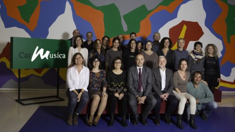 Presentació del 30è aniversari de Catalunya Música a CaixaFòrum, amb el director de Catalunya Ràdio, Saül Gordillo, l'equip de Catalunya Música, i el seu director, Àlex Robles. Barcelona. 7 de novembre de 2016