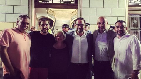 Pregó de festa major de Sabadell amb els locutors Ricard Ustrell i Xavier Bundó. El director de Catalunya Ràdio, Saül Gordillo, amb l'alcalde de Sabadell, Juli Fernàndez, el regidor Gabriel Fernández, l'adjunt a la direcció de Catalunya Ràdio, Jordi Borda, i Ricard Ustrell. 2 de setembre de 2016