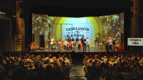 Festa de Nadal de Catalunya Ràdio amb La Cubana al teatre Coliseum i Tió Solidari. 23 de desembre de 2016