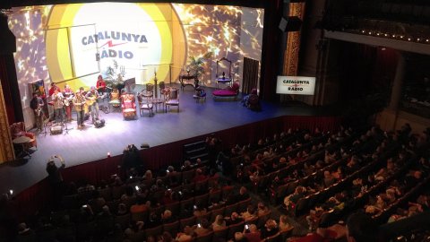 Festa de Nadal de Catalunya Ràdio amb La Cubana al teatre Coliseum i Tió Solidari. 23 de desembre de 2016