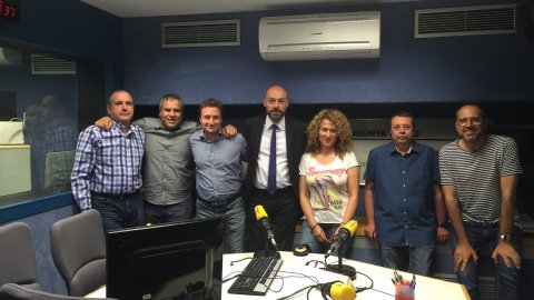 El director de Catalunya Ràdio, Saül Gordillo, visita la delegació de Lleida, amb la seva delegada, Roser Perera, acompanyat de l'adjunt a la direcció, Jordi Borda. Lleida. 31 de maig de 2016