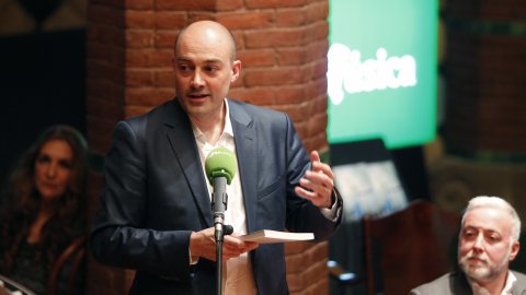 El director de Catalunya Ràdio, Saül Gordillo, participa en la presentació del llibre 'Femení i singulars', de Victòria Palma, conductora i guionista de Catalunya Música a la Sala d’Assaig de l’Orfeó Català, del Palau de la Música Catalana de Barcelona. 10 de març de 2016