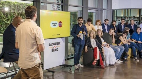 El director de Catalunya Ràdio, Saül Gordillo, i el cap de Continguts, Santi Faro, a la presentació de la temporada 2018-19 de Catalunya Ràdio al Disseny Hub Barcelona. 31 d'agost de 2018 