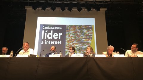 El cap de Continguts, Santi Faro, explica l'aposta digital de Catalunya Ràdio en una taula rodona al Mercat de l'Audiovisual de Catalunya (MAC) a Granollers. 7 de juny de 2018