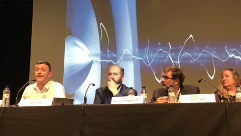 El cap de Continguts, Santi Faro, explica l'aposta digital de Catalunya Ràdio en una taula rodona al Mercat de l'Audiovisual de Catalunya (MAC) a Granollers. 7 de juny de 2018